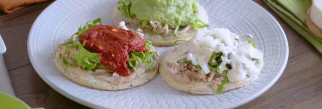 sopes mexicanos tricolor