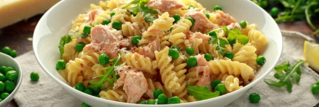 pasta con salmón en la air fryer