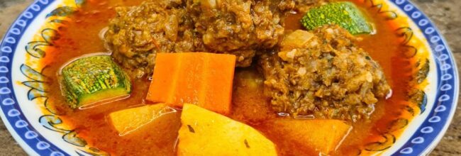 albóndigas en caldillo con verduras