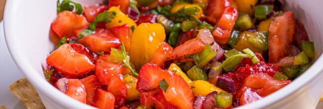 ensalada de fresa con mango