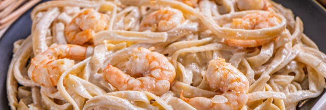 pasta alfredo con camarones