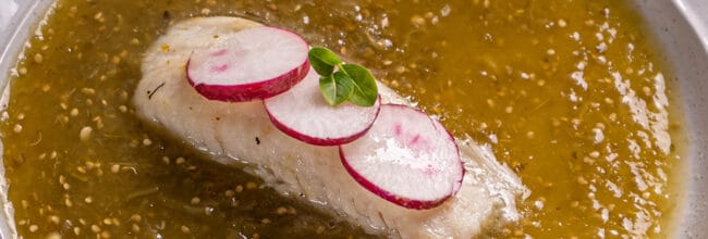 pescado en salsa de tomatillo