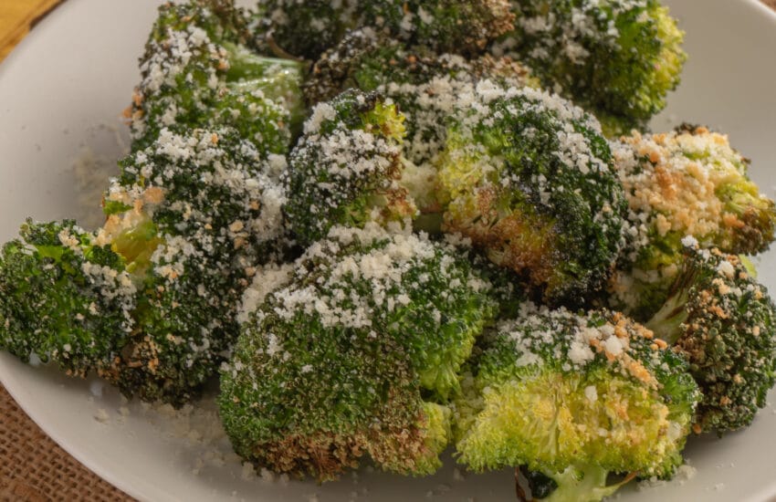 brócoli a la parmesana en air fryer