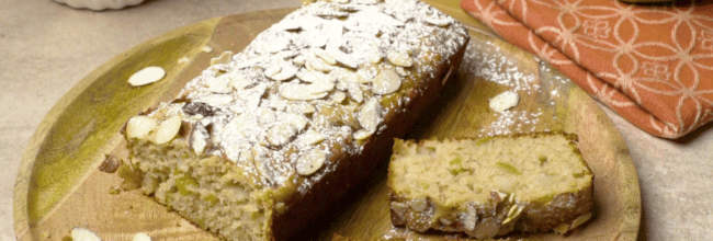 Panqué de pera con almendras