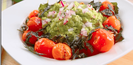 Dip de aguacate con tomate cherry