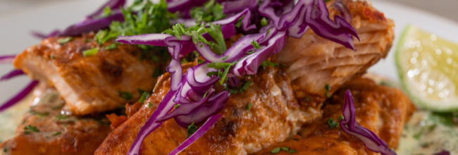 Tostadas con salmón adobado