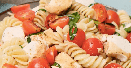 Pasta capresse con pollo