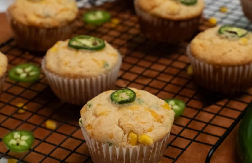 MUFFINS-DE-ELOTE-Y-JALAPEÑO-1